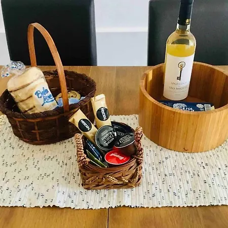 Apartman Vista Do Mar A Ribeira Quente